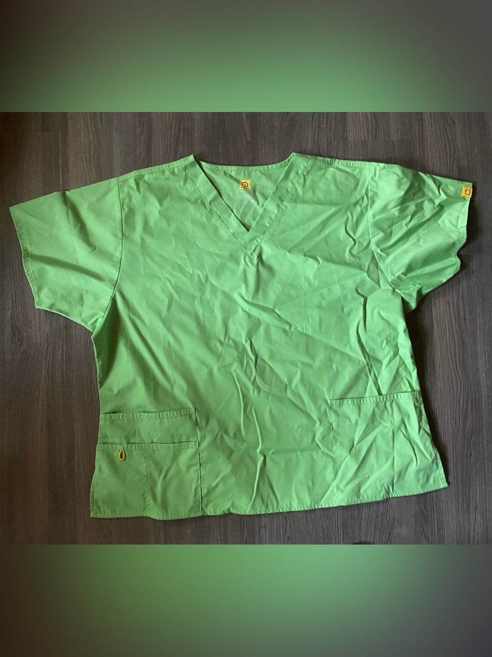 WonderWink Men’s Lime Green V-Neck Button Down Scrub Shirt